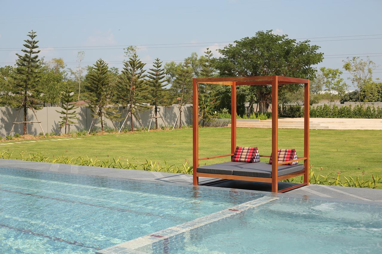 Navela Hotel & Convention Ratchaburi Εξωτερικό φωτογραφία